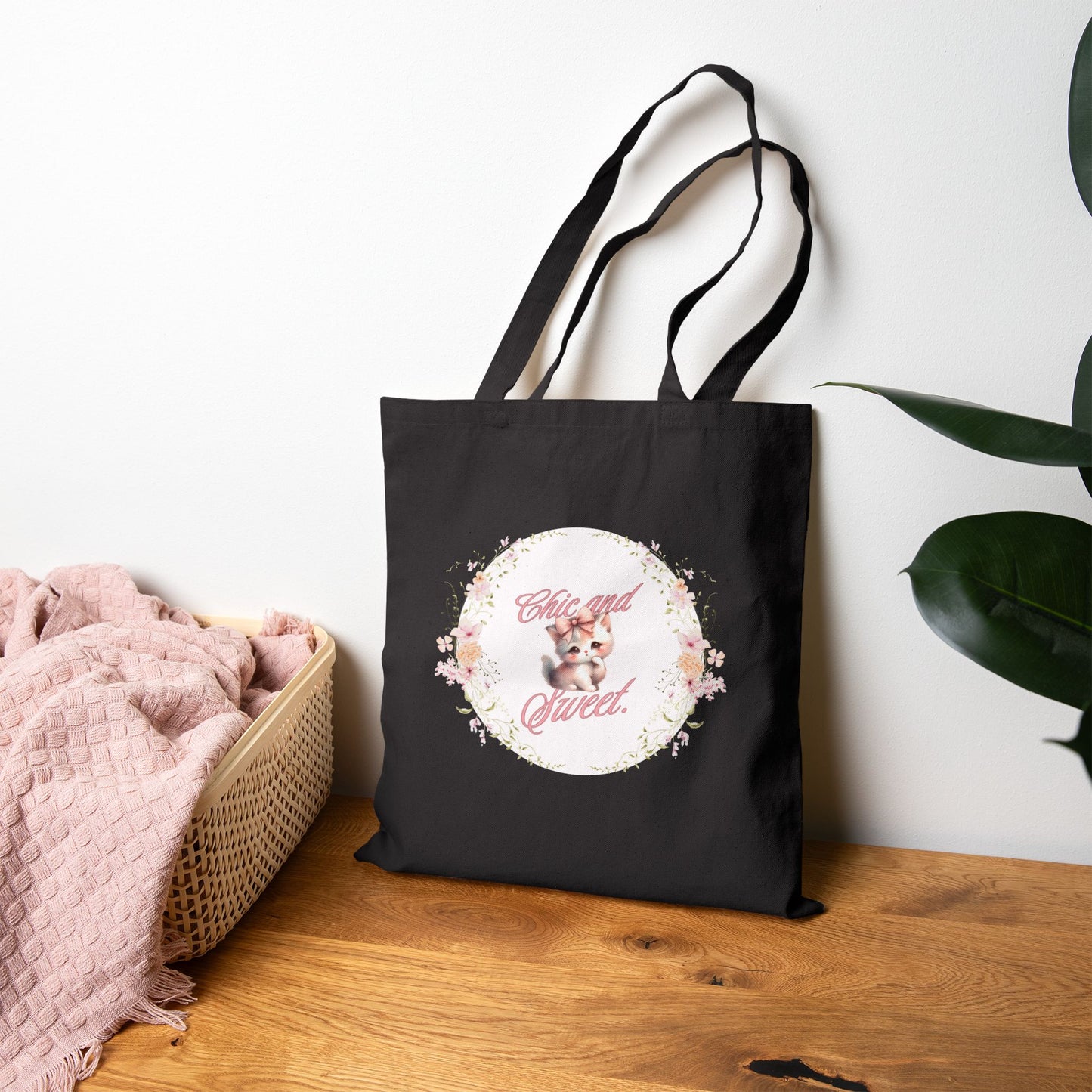 Chic & Sweet - Blushing Kitten Valentine Floral Wreath Tote Bag | Cute Kitten Animal Illustration