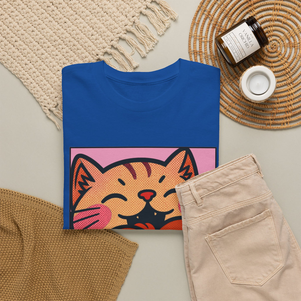 Cute Cat Holding Heart T‑Shirt — Cute Kitty Love Graphic Tee