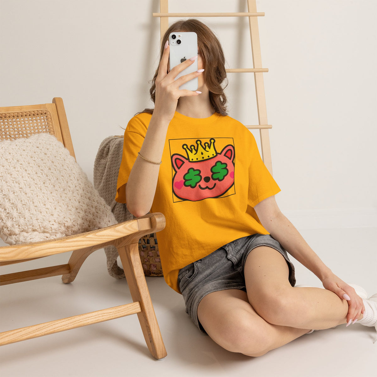 Rich & Royale - Twitch Emote - Show Me the Money Gamer Tee